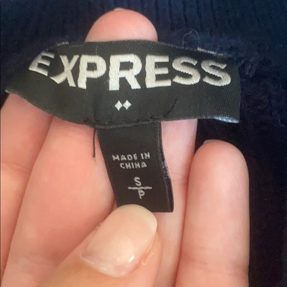 Express Men’s Button-Up Cardigan - Picture 7 of 9